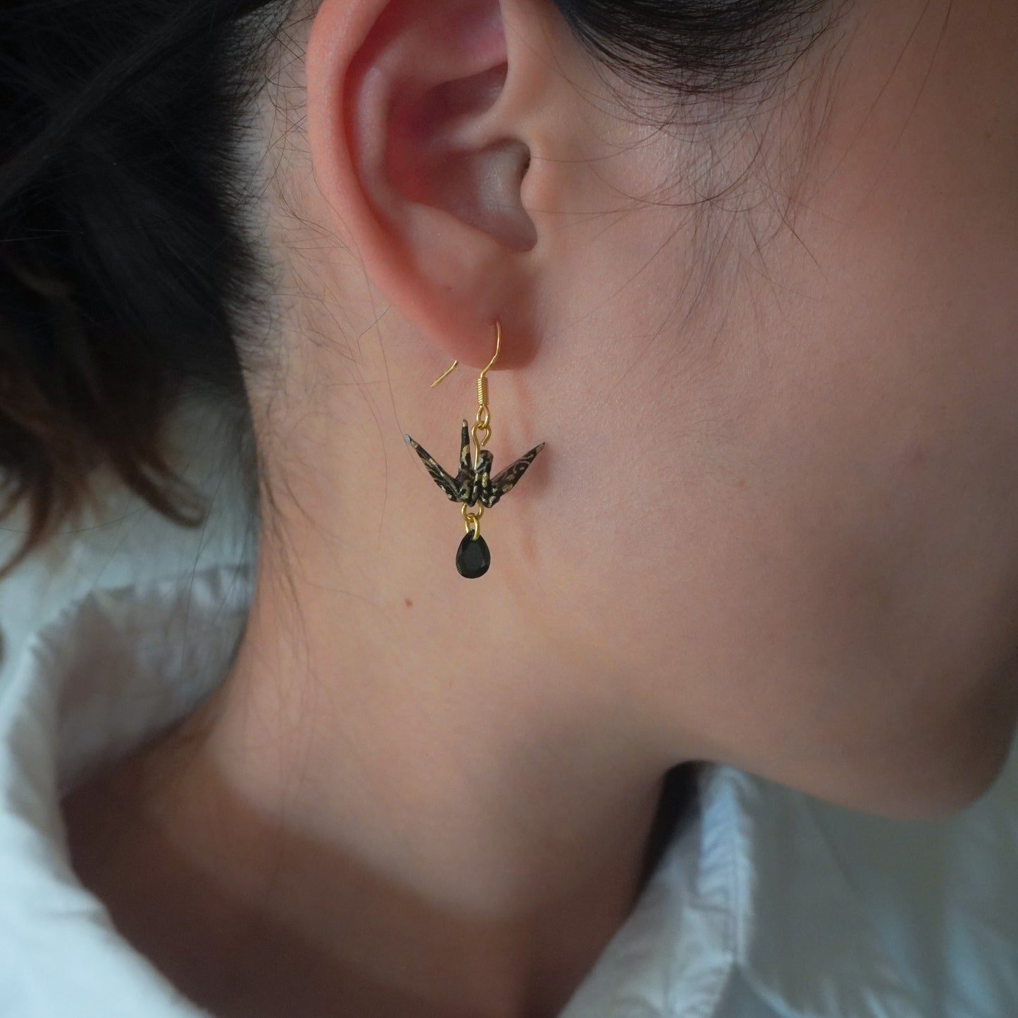 [SUCCESS] Small Crane and Crystal Earrings