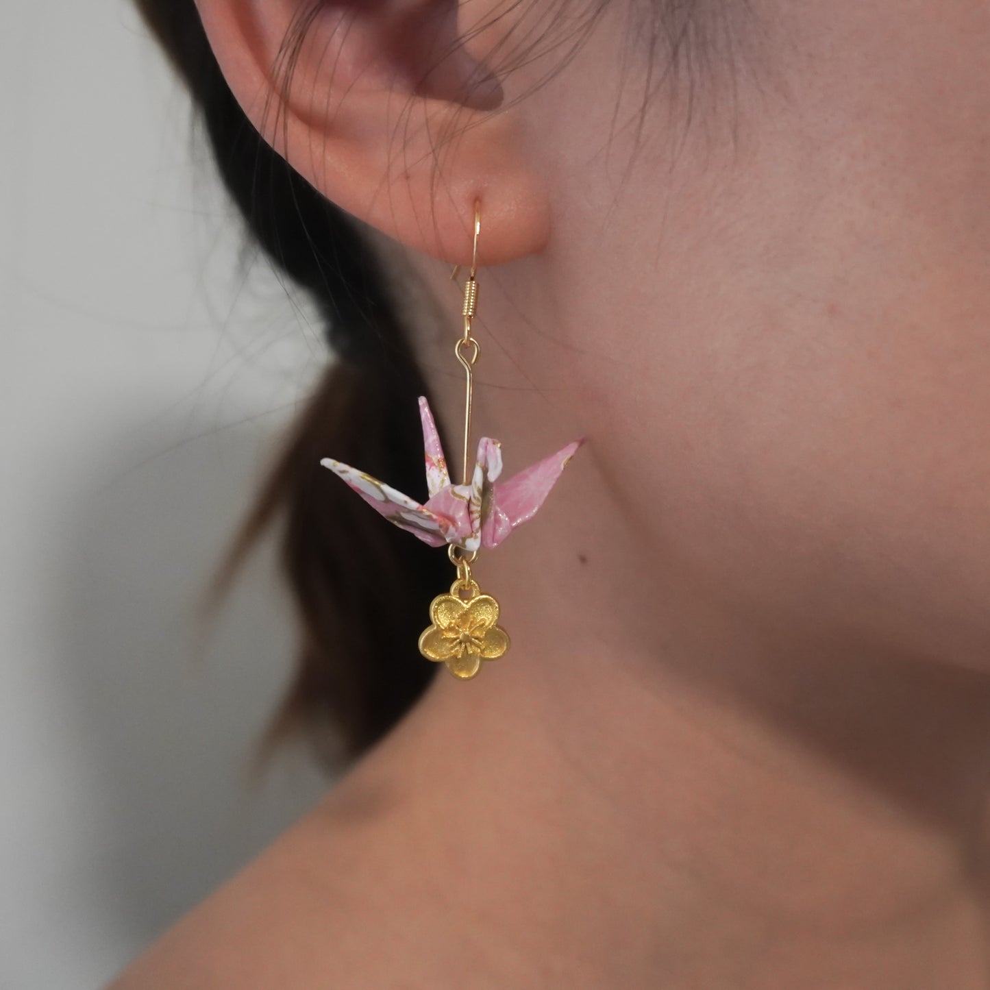 [LOVE] Crane and Peach Blossom Earrings